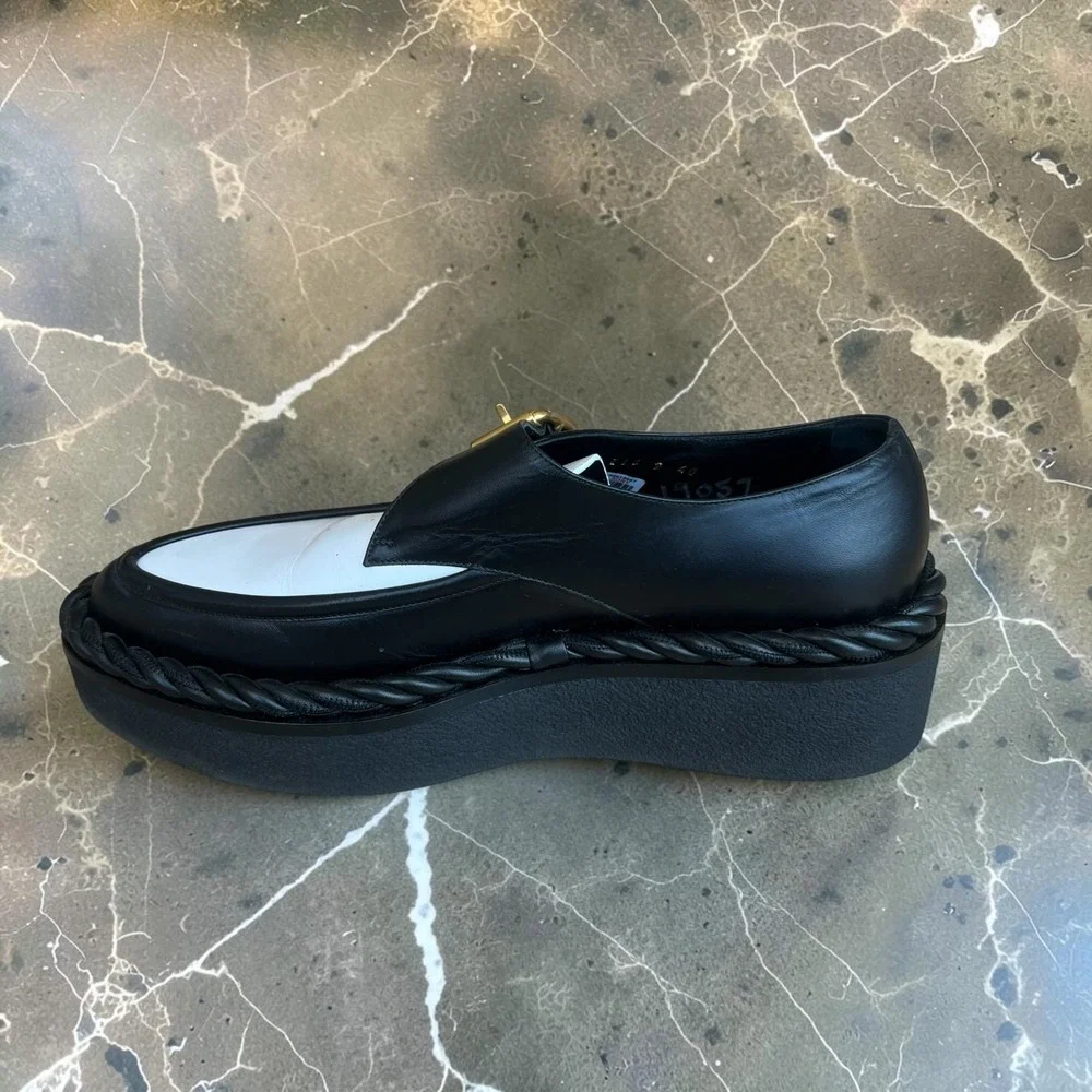 VALENTINO Garavani Creeper Loafers Womens 40 Black White Platform Buckle Sony